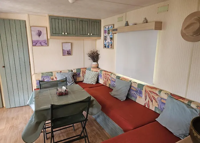 Location Au Cœur De La Provence Hébergement de vacances *